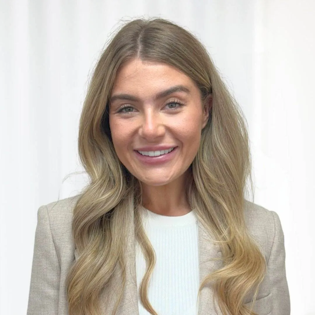 Headshot of Molly Sutherland